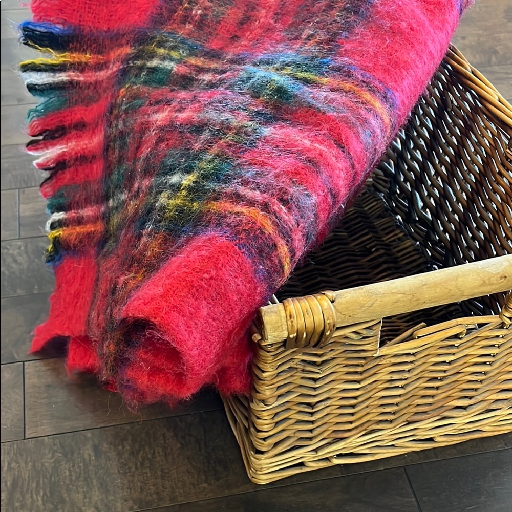 Scottish Clanwear Red Plaid Blanket